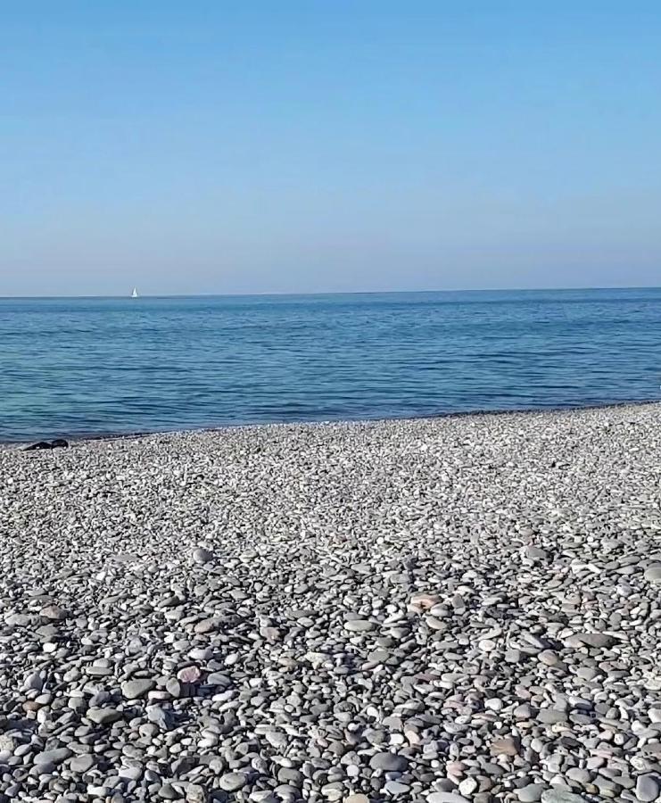 Orbicity Apartments By The Sea Batumi Bagian luar foto